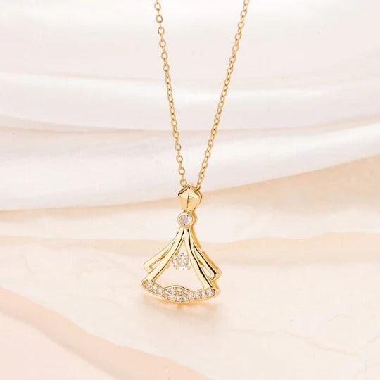 Gold Plated Fan Necklace – Elegant Minimalist Jewelry for Women | Free Shipping UAE & COD Available