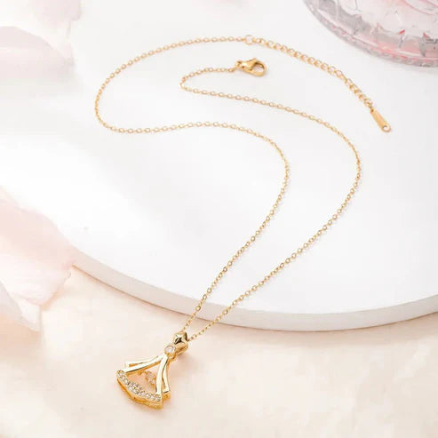 Gold Plated Fan Necklace – Elegant Minimalist Jewelry for Women | Free Shipping UAE & COD Available