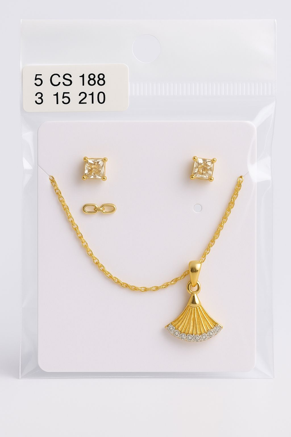 Gold Plated Fan Necklace – Elegant Minimalist Jewelry for Women | Free Shipping UAE & COD Available